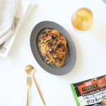 lunch♡この日のランチは、主食と主菜がセットになったヴィーガン対応のよくばりプレート♡ニップン『ヴィーガンよくばりセット』@nippn_official@nippn_direct_&hellip;のInstagram画像