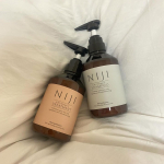 NIJI RHYTHMICシャンプー＆トリートメント🧴🫧自分史上最高の健康髪へ導いてくれるシャンプーとトリートメント今年の夏は、サーフィンにもフェスにもたくさん行ったから海水と日光で髪がパサパ&hellip;のInstagram画像