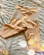 今回は、住友ゴム工業『ナチュアシスト V字ウエストひざ上丈』をお試ししました🎆...仕事柄、一度立ったら立ちっぱなし、座ったら座りっぱなしなので腰がつらい...私のような方、沢山いらっしゃる&hellip;のInstagram画像