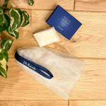 .　肌の調子が良くないなと感じる時、見直すのは落とすケアです🫧　しっかり落とせていないとその後のスキンケアの浸透が悪くなってしまうし、落としすぎると乾燥や肌への負担が気になるし&hellip;　奥深&hellip;のInstagram画像