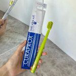 🇨🇭🦷スイス生まれの歯ブラシ「クラプロックス」⭐︎﹏﹏﹏﹏﹏﹏﹏﹏﹏﹏﹏﹏﹏﹏⭐︎\\定番の大人気商品//クラプロックス歯ブラシCS5460 ウルトラソフト/植毛5460本⭐︎﹏﹏&hellip;のInstagram画像