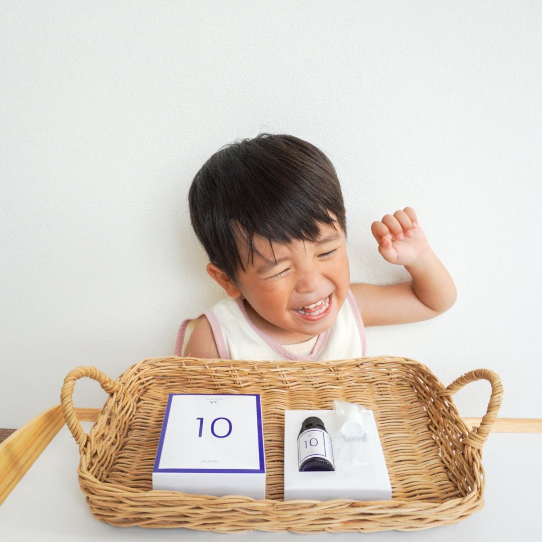 口コミ投稿：𖤣𖥧𖥣𖡡𖥧𖤣...あなたの肌へ新しい一滴。10％ピュアビタミンC*美容液で 澄みわたるクリア…