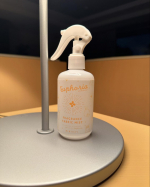 まだまだ日中はとんでもなく暑いですが、涼やかな夜もあり秋に向かって進んでるのねーと思う9月。少し先取りで、秋の訪れを感じさせる金木犀の優しくて穏やかな香りをお部屋に取り入れてみました。と&hellip;のInstagram画像