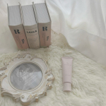 ずっと毛穴が悩みで、色んなものを試すけど、なかなか自分に合うのが見つからない💦「毛穴悩みにに特化したシリーズ」の凹み毛穴　対策下地&times;毛穴みえなくするプレストパウダー🫧名前からして効きそうじゃ&hellip;のInstagram画像