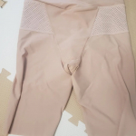 こちらの商品は、骨盤をサポートしてくれるので座った状態からの立ち上がった時が私は楽です。普段は痛みが出たりしてるのですが、こちらを履いている時は痛みが軽減されていると感じます。サポートしてくれてい&hellip;のInstagram画像