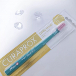 「クラプロックス　CS12460　ベルベット 大人用歯ブラシ」極細の柔らかな毛先を12,460本も詰め込んだ、歯を包み込む優しさとボリュームを持ったスイス製歯ブラシです。ヘッドが大きく持ち手も&hellip;のInstagram画像