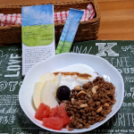 .ある日の朝食はシリアル+ヨーグルト+フルーツそこに「歩みのゼリー」もプラスしてみたり😁「歩みのゼリー」は機能性表示食品で 年齢と共に低下する脚の筋力に作用して、歩行能力の向上に役立ち、また、&hellip;のInstagram画像