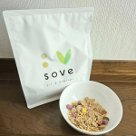 お気に入りのシリアル！SOVEシリアルたんぱく質と食物繊維がたっぷり入っていて野菜と大豆のシリアルでおいしくパクパク食べられる✨私はそのままだと飽きちゃうので、コーンスープに入れて食べるスープ&hellip;のInstagram画像