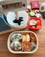 今日の娘弁当⚪︎豆ご飯⚪︎さつまいもご飯⚪︎チーズ入り卵焼き⚪︎鮭のレモンソルト焼き⚪︎切り干し大根⚪︎枝豆🫛⚪︎おシャイン、ゼリー今日はおにぎりちゃん弁当🍙🍙メインは骨取り鮭🐟い&hellip;のInstagram画像