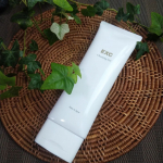 🌿柑橘の香りに癒される極上美容クレンジング✨️メイク落としの時間も美容タイムになる美容成分たっぷりなダブル洗顔不要のクレンジングゲルはやわらかなテクスチャーでお肌にのせるととってもきもち&hellip;のInstagram画像