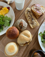 お取り寄せパンで最高の朝食✨【ぱん結び】さんから冷凍で届いた【カフェマーリー】さんのパン九州食材ふんだんスペシャルセット@pan_musubi @cafemarley2017 先日&hellip;のInstagram画像