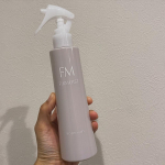 ・株式会社黒龍堂ファーモイスト　全身パックボディミスト9月20日に新発売された新商品です！女の子！って感じのほんのり良い香り(フローラルガーデン)の背中にも吹きかけやすい(逆さでも使える&hellip;のInstagram画像