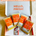 ♡届いたときからニオイが気になっていた2ワン✨とってもおいしいらしくガツガツ食べてたよ😁気に入ったみたいペトコトフーズのごはん💞やっぱり新鮮さがわかるんだね😊#PR #PETOKO&hellip;のInstagram画像