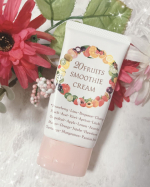 🍎20フルーツスムーズクリーム🍎使ってみました🥰顔から首まで一回の量をたっぷりと使用しました✨まず香りがいいですよね❣️フルーツ見たいってわけではないんですけどほのかの甘さに癒されま&hellip;のInstagram画像