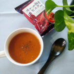 🦐おうちで本格ビスクスープ🥄フリーズドライで濃厚なオマール海老のビスクスープが作れちゃう😍ビスクスープ大好きだけどお店で食べるものだと思ってた😳フリーズドライでこんなに本格的なスープが&hellip;のInstagram画像