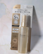 モイストラボメイクキープミスト〈ツヤタイプ〉(仕上げ用ローション)〈使用方法〉2層タイプのため容器をよく振ってからメイクの仕上げに顔から15cm程離して、顔全体にムラなくスプレーしてくだ&hellip;のInstagram画像
