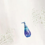 最近使い始めたヒリツ　バランスリペアヘアオイル　オーロラが最高！💖✨【ヒリツ　バランスリペアヘアオイル　オーロラ】ダイヤモンドリッチ成分配合で、つけた瞬間から軽やかな光沢感あふれるツヤ髪&hellip;のInstagram画像