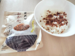 こちらのおかかのふりかけ、最近の娘のお気に入り。味が濃いわけではなくおかかの風味がしっかりしていて、何もない時でもご飯が進みます🍚毎日のお弁当作りにも大活躍中！ご飯のお供レパートリーが増えて&hellip;のInstagram画像