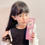 しゅしゅっとするだけで全身潤っちゃうボディミスト♪１本で全身潤いまくり❤塗るとかではなく、シューってするだけやからズボラ代表の私でも続けられそうで嬉しい！微粒子化されたワセリンのおかげで&hellip;のInstagram画像