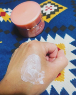 アラフォーになってスキンケアをますます丁寧にを意識するようにそれでも思ってはいるものの育児や家事に追われていると自分の肌ケアって後回しに。。。そんな私が試してみたいと思ったタウリンニー&hellip;のInstagram画像