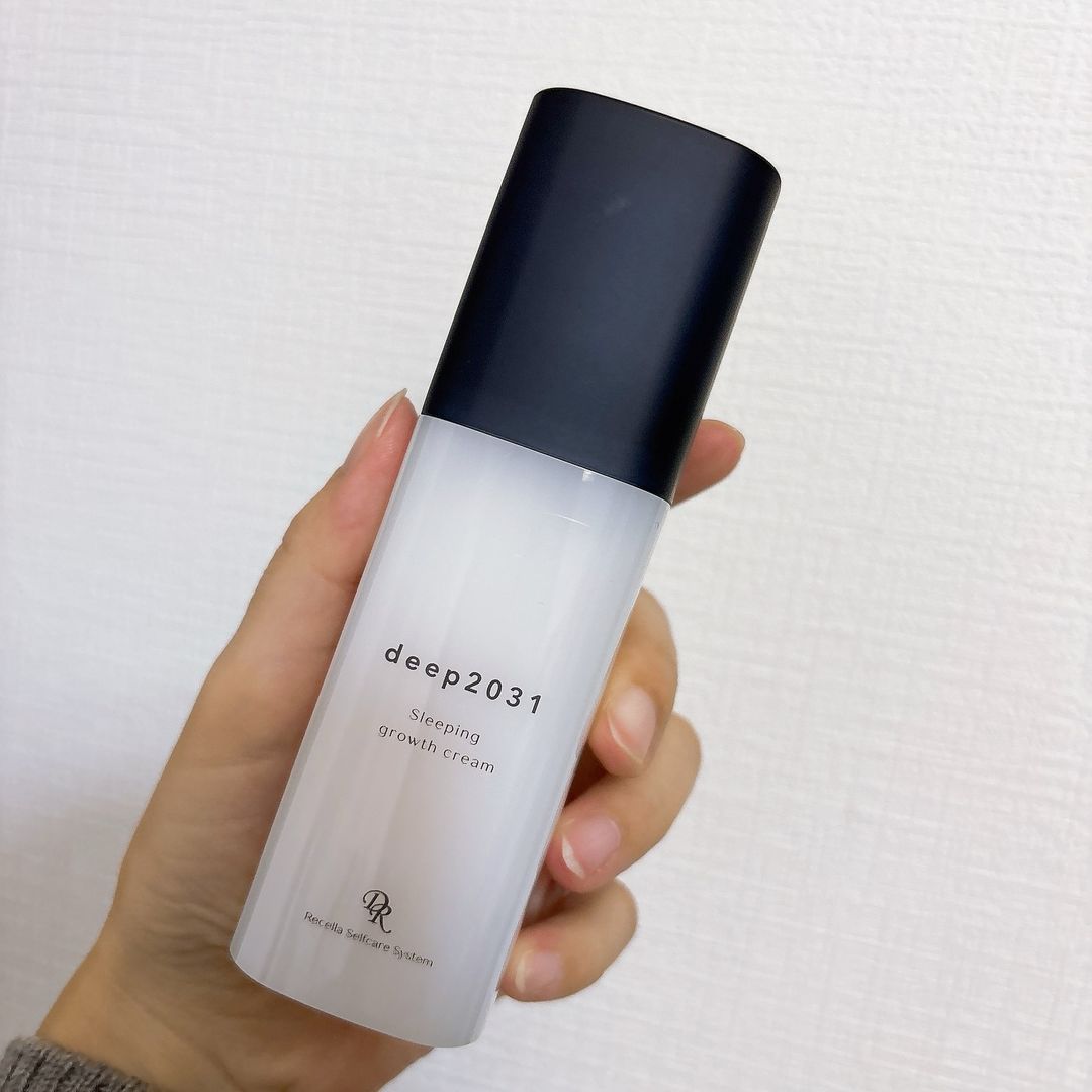 口コミ投稿：使い続けているクリーム🎶✨deep2031✨✨スリーピング グロースクリーム✨寝ている…