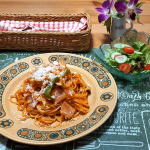 .おうちランチに ばばっと簡単ナポリタン🍝スパゲッティは別茹ですることなく、フライパンひとつで🆗👌味付けには @shoda_shoyu1873 様のホットケチャップを使用🍅ホットケチャッ&hellip;のInstagram画像