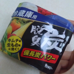 冷蔵庫はスカスカ系な我が家ですが、キムチやにんにくを常備しているので匂いが少し気になってて、こちらを使ってみました。1つ目のは冷蔵庫用。スリムで冷蔵庫には入れてても邪魔にならない⭕️にんにくと&hellip;のInstagram画像