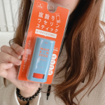 塗るワセリンマム　ワセリンスティック無香料子供のすねも気づいたらカサカサ！見た目の可愛さもあってお風呂上がり自分で塗ってくれました♪四つの無添加&darr;防腐剤・香料・着色料・界面活&hellip;のInstagram画像