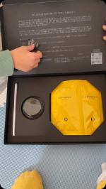 液体を2こ入れて混ぜるともこもこになって、それを顔に塗る感じです。ちょっと塗るのが難しい！15分おくんだけど垂れてこないから特に問題はなかったです。もちもちになりました！子どもがママの顔触って&hellip;のInstagram画像