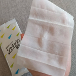 株式会社マックスさんのシャキッシュ  眠気ふっ飛ぶ！爽快シート10枚入り思っていたよりシート1枚が小さいです💦でも全身拭くわけではないので大丈夫❗️開けてすぐにメンソールのスーとする香り&hellip;のInstagram画像