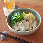 .テレワークランチに夏に残ったおそうめんで (. . .と言うより私はそうめん好きなので年中ストックしてますが😁)ナンプラーとパクチーであっという間にエスニック！フォーがあれば尚更よし！【&hellip;のInstagram画像