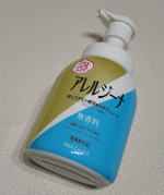 アレルジーナ　抗ヒスタミン成分配合　泡ボディソープ　本体大容量で、満足😆抗ヒスタミン成分が配合されているそうで、冬場のあのかゆみを和らげてくれます❤※3　有効成分　ジフェンヒドラミン塩酸塩&hellip;のInstagram画像