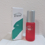 ．赤い美容オイルでうるツヤ肌へピアベルピア　オイル色の秘密は、紫根から抽出したムラサキ根エキス。整肌作用のあるムラサキ根エキスは、美容オイルとして期待大の美容成分です✨美容オイルを&hellip;のInstagram画像