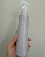 #PR #株式会社黒龍堂 9月発売の新商品⭐️ファーモイスト　全身パックボディミストをお試ししました💛片手で使えるトリガータイプなのでお風呂上がりのケアが楽ちん！さらに逆さでも使える&hellip;のInstagram画像