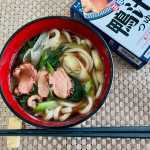 正田醤油の「麺でおいしい食卓&nbsp;鴨汁つゆ」(濃縮タイプ　1人前&times;3袋入)時短で超簡単お鍋に、お水とつゆを入れて加熱して、お家にある好きな具材を入れるだけで、誰でも美味しくできますよ〜つけつ&hellip;のInstagram画像