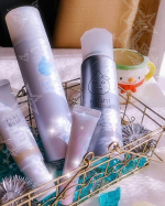 真冬のメイクに欠かせないアイテム4選♡💎うるおいミスト+　💎メイクカバー フラットベース　💎メイクカバー KISS SHOT　💎ナイトミストパックうるおいミスト+は、化粧崩れ、外的乾燥を防ぐフ&hellip;のInstagram画像