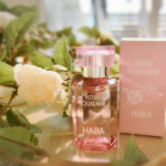 こんにちは😘🍀見てみてーこの可愛いスクワランオイル🌹HABAのスクワランは良くお見かけしますが、こちらの限定発売品、ローズスクワラン15mlのあまりの可愛さに一目惚れ&hearts;️ダマスクローズの天然&hellip;のInstagram画像
