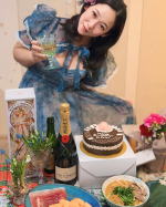 #PR I celebrated my birthday🎂Tsurutontan's curry udon was delicious🍛thank you for the wonderful b&hellip;のInstagram画像