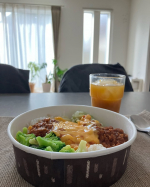 美味しい😋ヘルシー✨見た目も気分上がる⤴️そんなランチがレンジで簡単に作れて幸せしかも容器までおしゃれで洗い物不要✨見た目とかまで考えてつくらない自分だけのお昼ご飯も幸せ時間になる🫶野菜&hellip;のInstagram画像