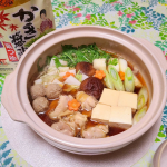 マルトモさんの@prebushi_marutomo【秋冬限定】だし小鍋「かき醤油鍋つゆ」をご提供いただきおうち鍋😋🍲創業100年を超える老舗同士のコラボ！アサムラサキさんの「かき醤油」と&hellip;のInstagram画像