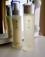 こんにちは☘️ 和漢薬研究所さんから販売されてる華日和  化粧水と乳液を使わせていただきました🫧私の好きなサラサラした、テクスチャーで使いやすい☘️香りもほぼ気にならない🫶敏感肌の私には&hellip;のInstagram画像