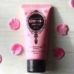 .▪︎ロゼット洗顔パスタ 桜いちごの香り肌悩み別に選べる洗顔料「ロゼット洗顔パスタ」から数量限定で新登場！白泥※1とうるおいバリア成分※2を配合した、桜いちごの香りの乾&hellip;のInstagram画像