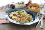 🍴𓈒𓂂𓏸麺類も煮物も、更には鍋料理にも大活躍✨正田 きのこつゆ🤎「きのこつゆ」は、本醸造醤油をベースに、しいたけ・まいたけからじっくり抽出しただし汁と、濃縮エキスを使用した香り高いめんつゆです&hellip;のInstagram画像