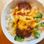 大忙しな一人ランチに、ママがお出かけの時のお留守番ディナーにと大活躍してくれるニップンの冷凍プレートセット&hearts;️野菜もしっかり入ってるから、後はスープを用意するくらいできちんとご飯が手軽に用意できます&hellip;のInstagram画像