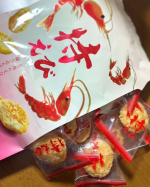 🦐🦐🦐軽いやわらかな食感と濃厚なえび風味のあげせんべい！&rdquo;新商品&rdquo;「特えび」国内産コシヒカリを使用した生地に国産えびを練り込み素材と製法に特別にこだわった逸品。えびの豊かな香りとお米の&hellip;のInstagram画像