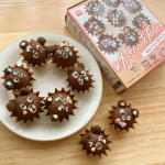 ＊＊共立食品様のバレンタインキットをいただきました。「キュン☆くまフィン」です✨キットの中にはマフィンミックス、チョコペン、カップが入っていて、自分で用意するのは卵とバターだけ。バターは溶&hellip;のInstagram画像