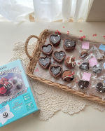 お兄ちゃんバレンタインに手作りチョコ作りたいってずっと言ってて、この前のお休みに共立食品さんの手作りチョコキットを使って一緒にチョコ作り👨&zwj;🍳⁡トリュフとチョコタルトを作ったよー❤︎⁡使ったの&hellip;のInstagram画像