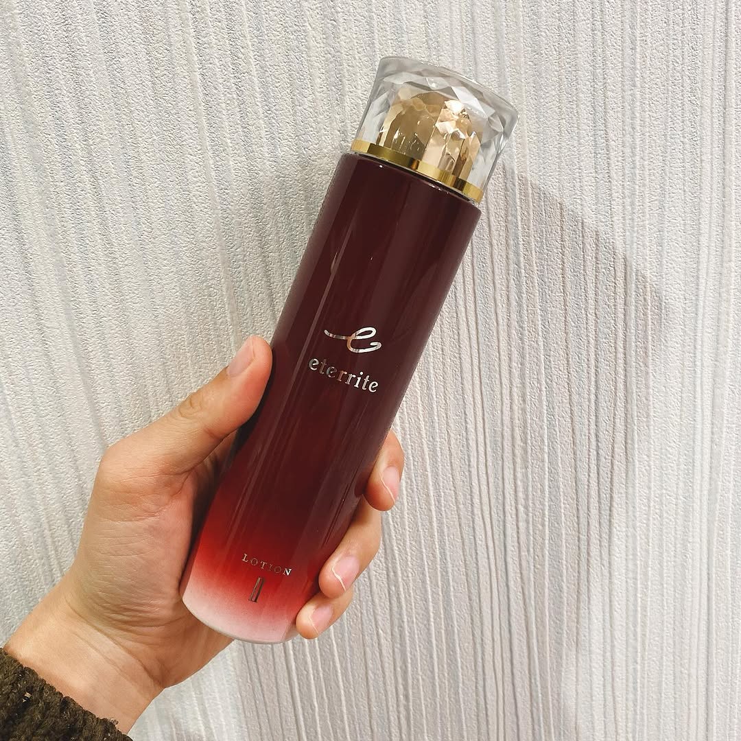 エタリテ ローションM（2）〈化粧水〉 とてもしっとりのクチコミ