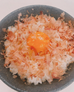 我が家では、タンパク質を手軽に摂取したいときはこの簡単レシピ&rarr;&rarr;かつお節のっけ丼🐟かつお節は高タンパク質食材だから、運動後やご飯作るのが面倒な時はよく作ってる👍✨今回はマルトモさんの①&hellip;のInstagram画像