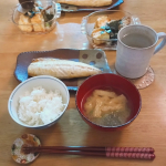 メインがお魚だと副菜はがっつりになりがち🐟️今日はいつもの揚げ出し豆腐＆野菜にトマトめんつゆ を使ってみたよ〜トマトの酸味が爽やかでおいしかった✨暖かくなったらそうめんにも使ってみたいな😀.&hellip;のInstagram画像